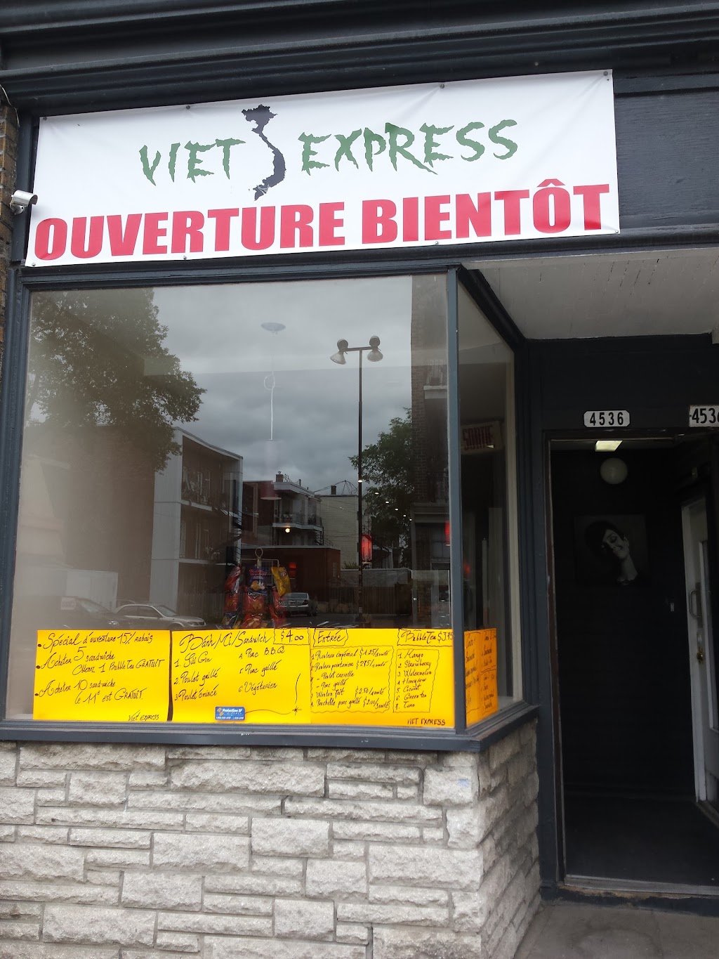 Viet Express | 4536 Rue Wellington, Verdun, QC H4G 1W7, Canada | Phone: (514) 903-9877