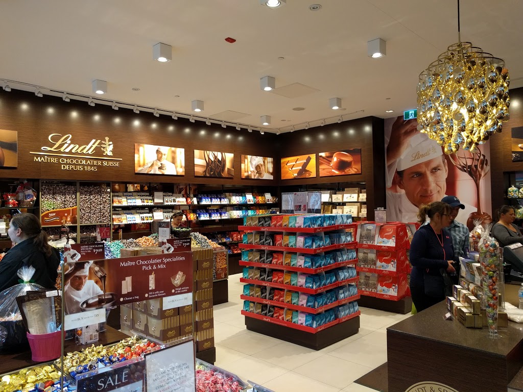 Lindt Chocolate Shop | 8555 Campeau Dr Unit 996, Ottawa, ON K2T 0K5, Canada | Phone: (613) 831-9336