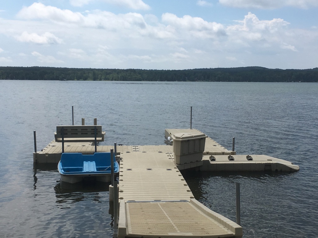 EZ Dock GTA | 9166 First Line Nassagaweya, MOFFAT, ON L0P 1J0, Canada | Phone: (647) 274-8924