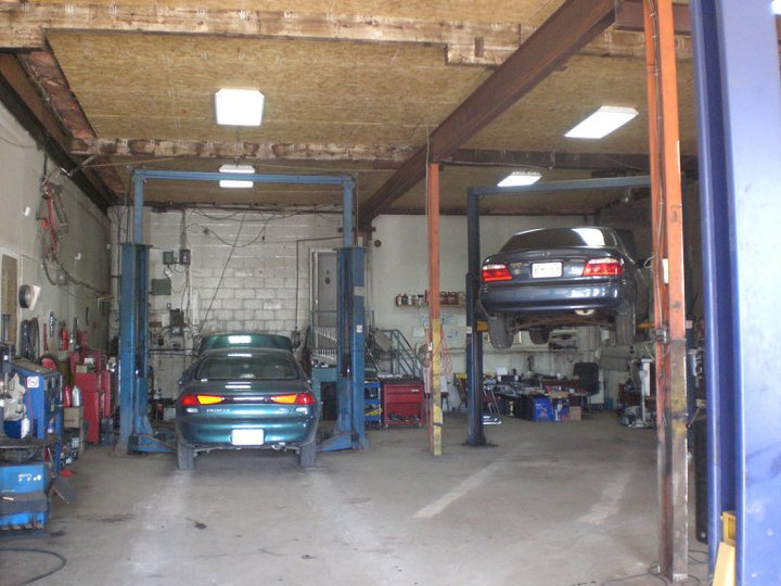 First (1st) Auto Service Inc | 965 Walker Rd, Windsor, ON N8Y 2N6, Canada | Phone: (519) 254-1487