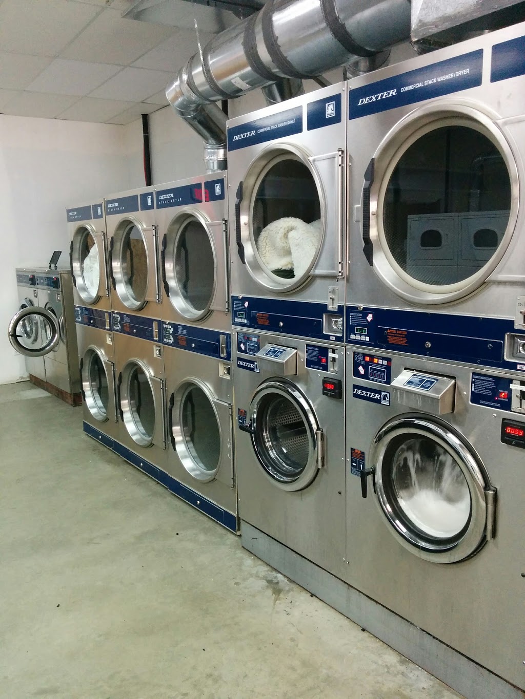Hot Sox Laundry | 1763 Ross Rd, West Kelowna, BC V1Z 3E7, Canada | Phone: (250) 769-0029