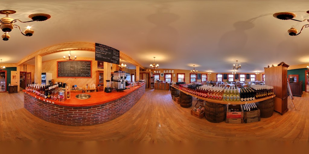 Petit and Son Cider Orchard | 1020 Chemin de la Montagne, Mont-Saint-Hilaire, QC J3G 4S6, Canada | Phone: (450) 467-9926