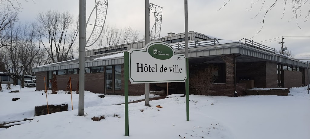Hôtel de Ville de LAncienne-Lorette | 1575 Rue Turmel, LAncienne-Lorette, QC G2E 3J5, Canada | Phone: (418) 872-9811