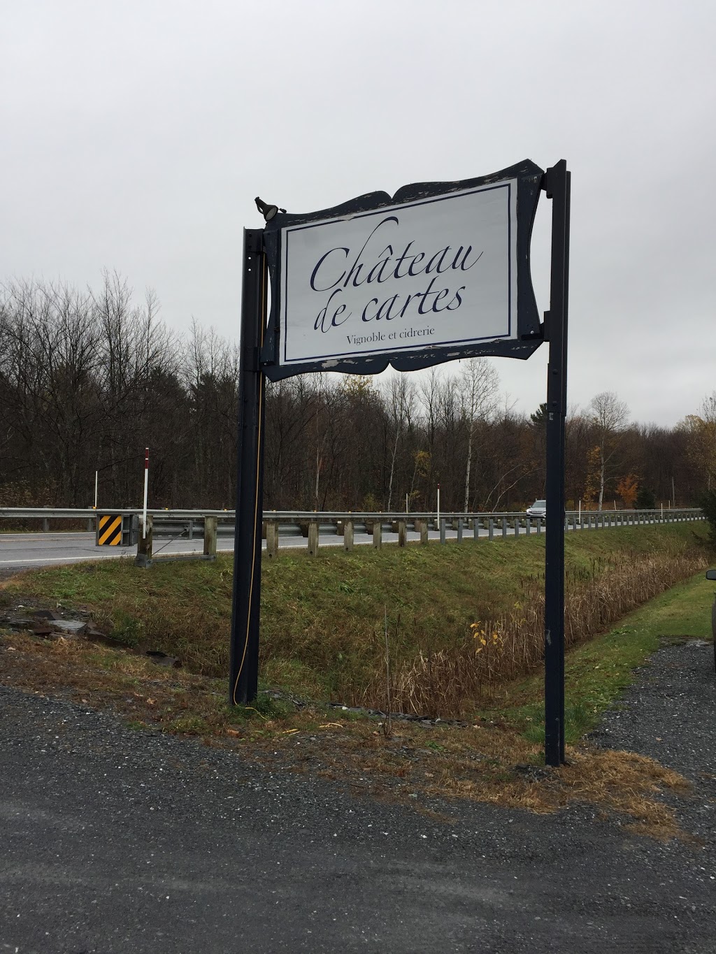 Château de cartes, wine and cider | 1285 Rue Bruce, Dunham, QC J0E 1M0, Canada | Phone: (450) 295-2359