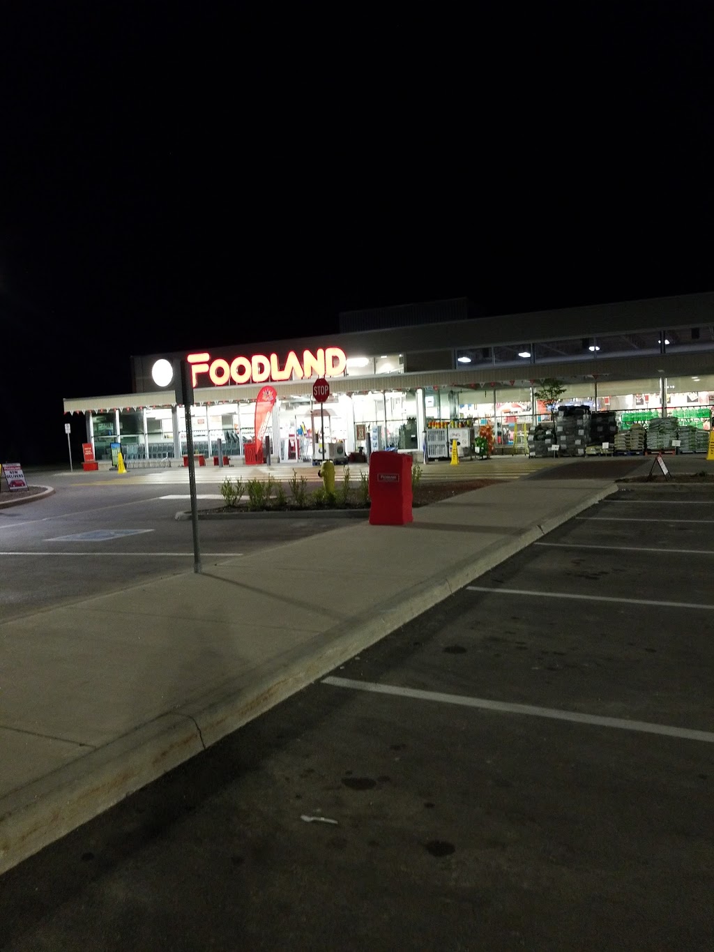 Foodland - Thornbury | 105 Arthur St W, Thornbury, ON N0H 2P0, Canada | Phone: (519) 599-3000