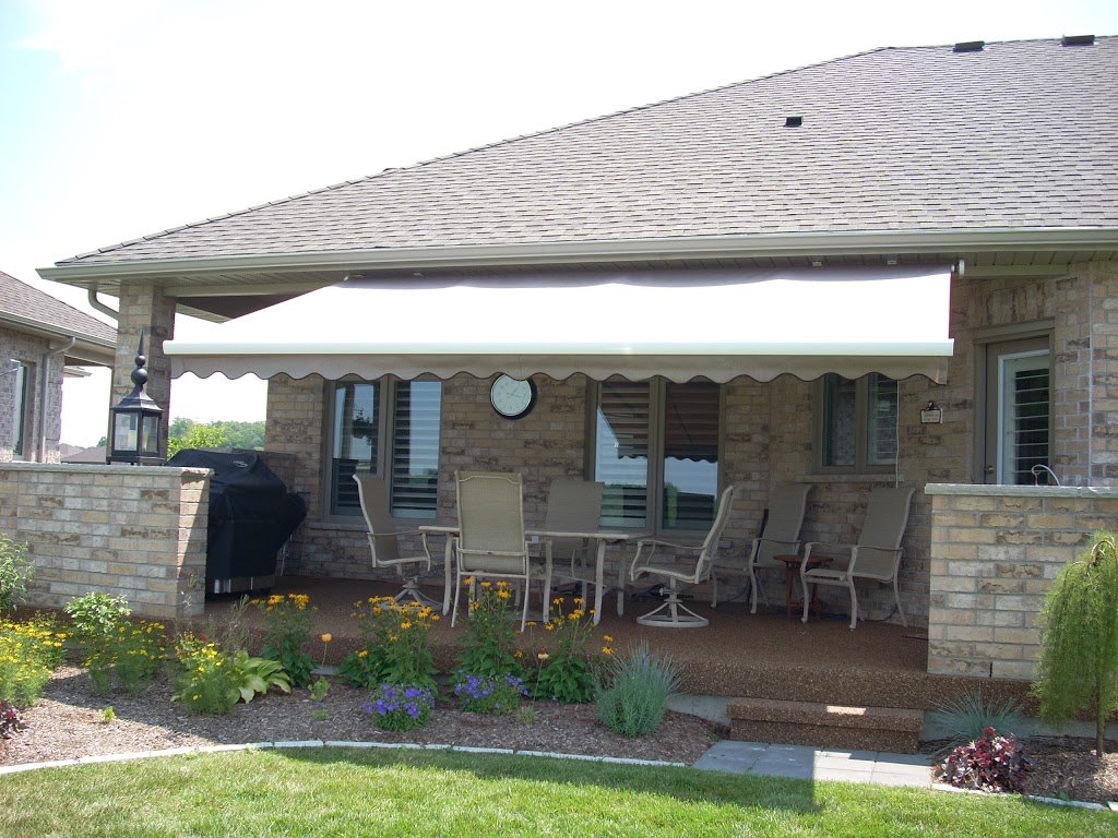 London Awnings | 2425 Oxford St W, London, ON N6K 4P2, Canada | Phone: (519) 473-1723