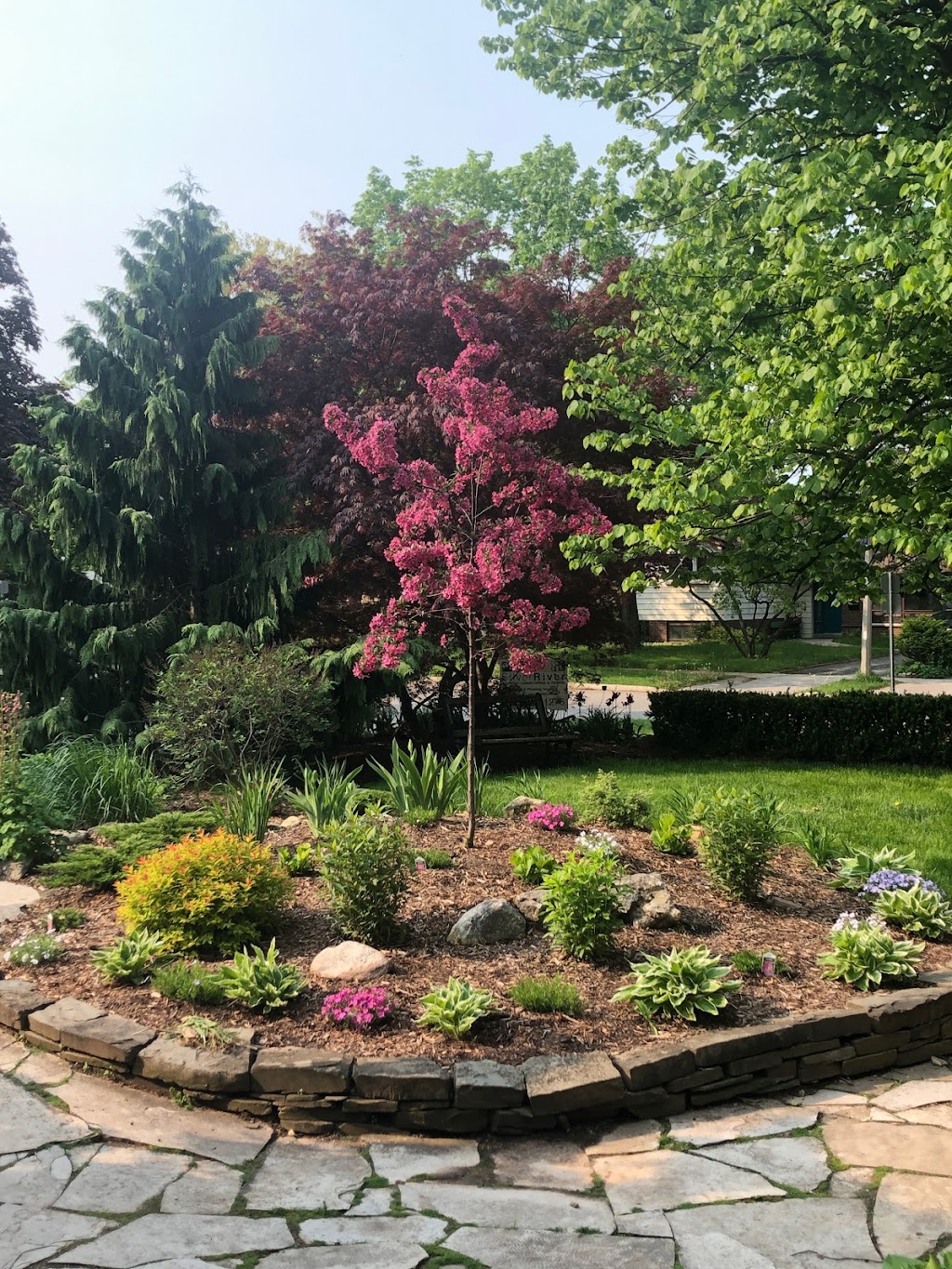 Silver River Landscaping | 5231 Woodhaven Dr, Burlington, ON L7L 3T3, Canada | Phone: (905) 333-1276