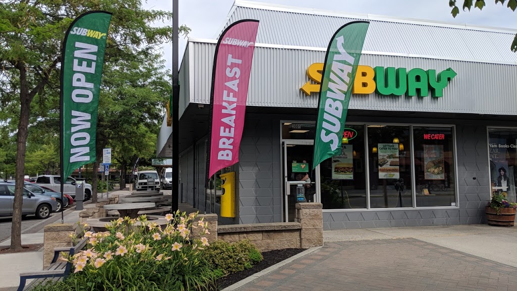 Pandosy Subway Restaurant | 3001 Pandosy St, Kelowna, BC V1Y 1W3, Canada | Phone: (250) 763-4004