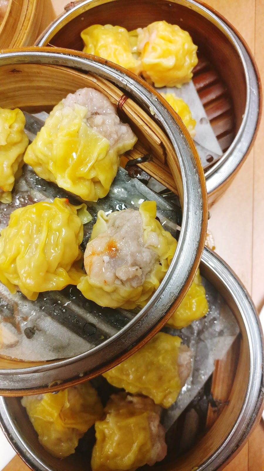 Happy Dim Sum Bakery | 680 Silver Creek Blvd, Mississauga, ON L5A 3Z1, Canada | Phone: (905) 270-6888