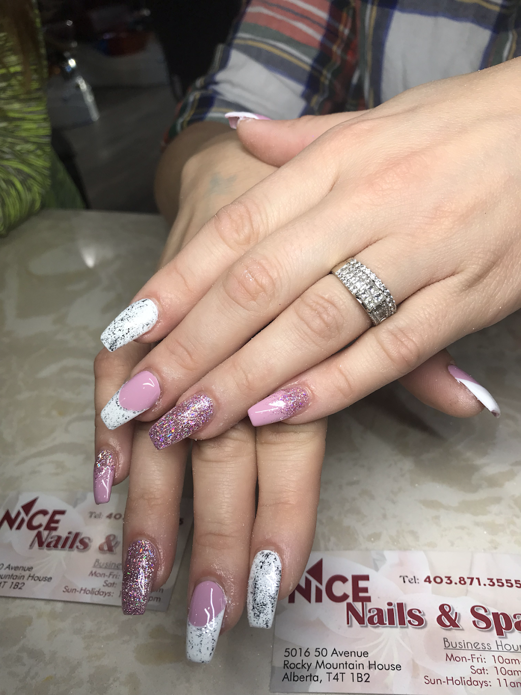 Nice Nails | 5016 50 Ave, Rocky Mountain House, AB T4T 1W9, Canada | Phone: (403) 871-3555