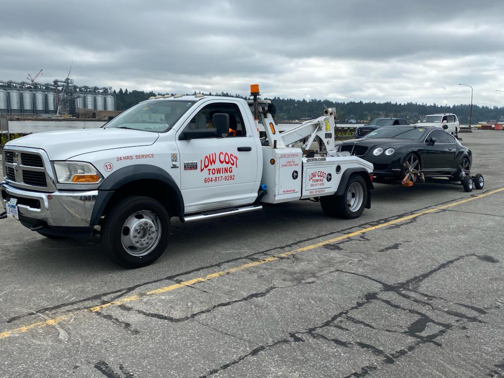 Low Cost Towing in Guildford , Towing in Fleetwood, Car Unlock Service, Towing service | 8090 156 St, Surrey, BC V3S 3R5, Canada | Phone: (604) 817-9292