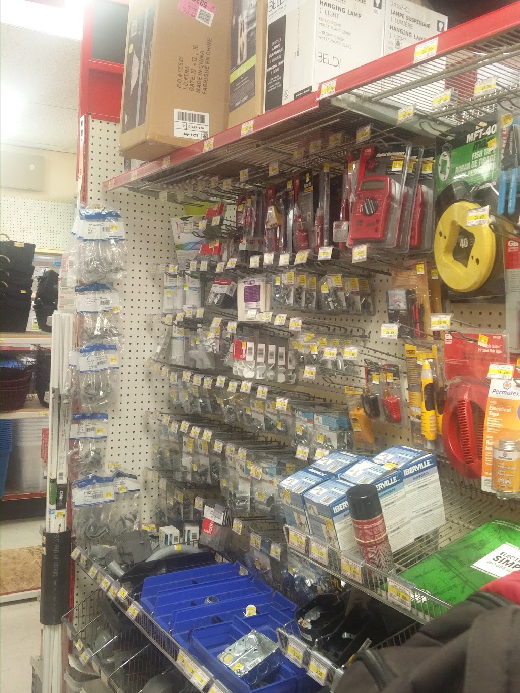 Home Hardware Sidney | 2356 Beacon Ave, Sidney, BC V8L 1X3, Canada | Phone: (250) 656-2712