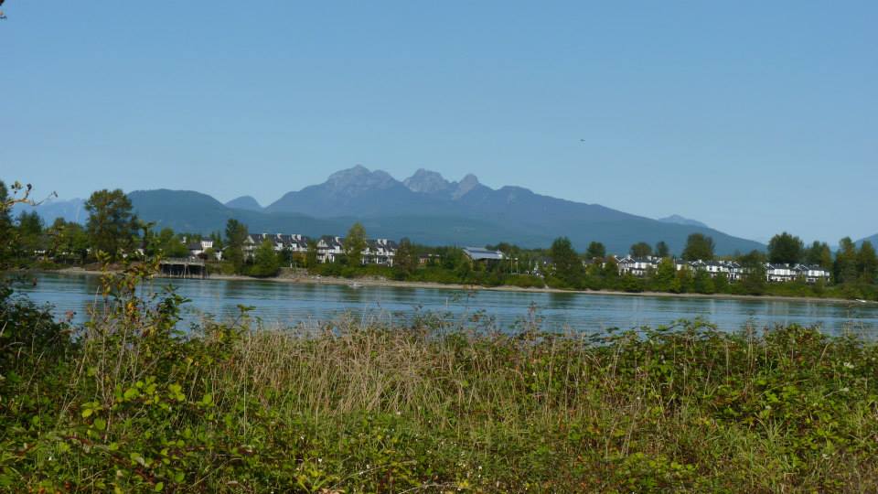 Robert Point Rest Area in Barnston Island Regional Park | Dyke Rd, Surrey, BC V4N, Canada | Phone: (604) 530-4983