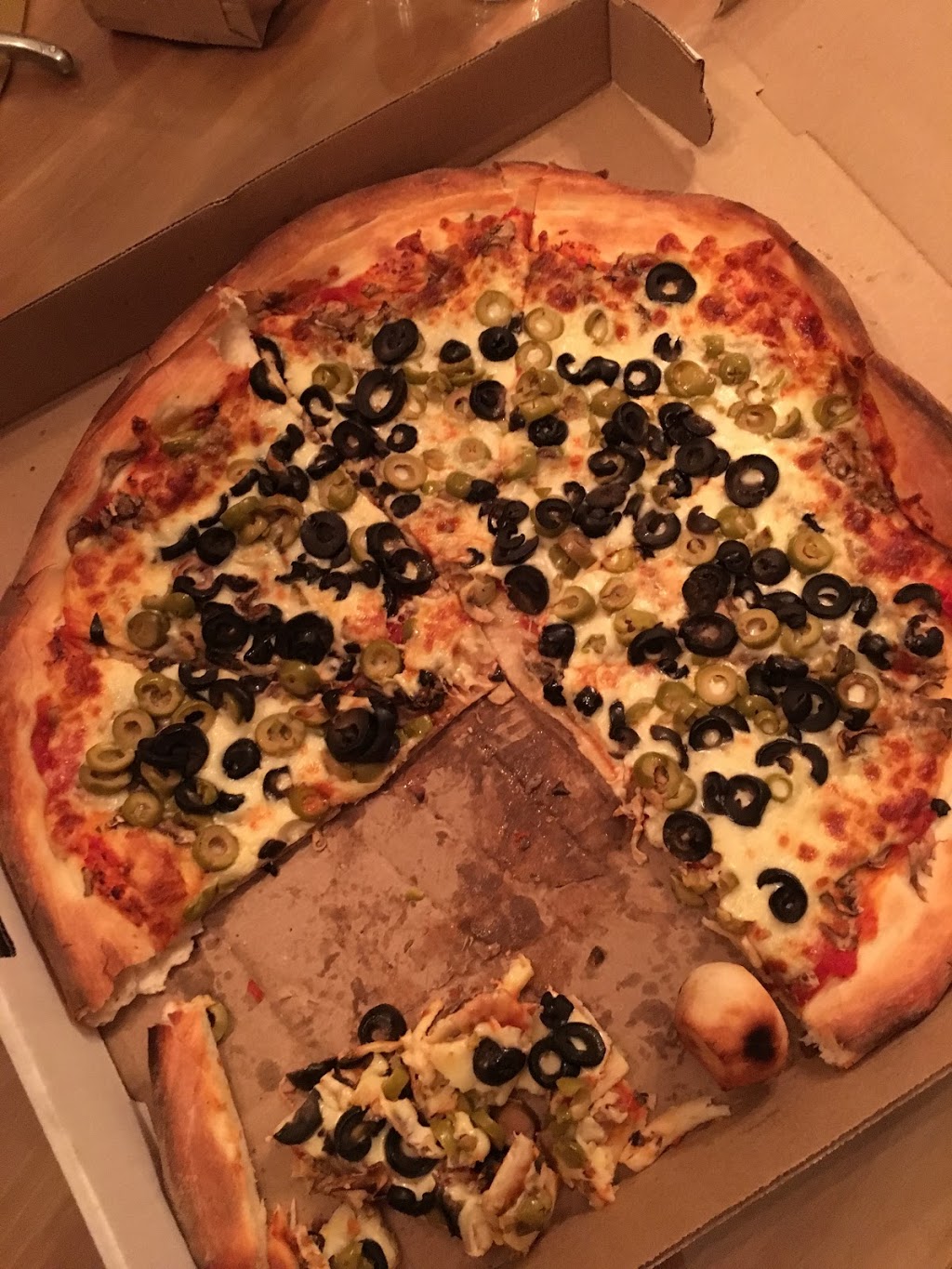 Pizzeria Villeray | 405 Rue Villeray, Montréal, QC H2R 1H2, Canada | Phone: (514) 273-4744