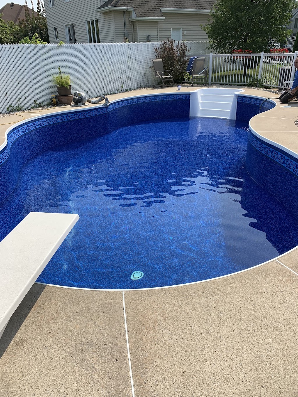 Piscine Net | 330 Rue Éva, Laval, QC H7P 5N5, Canada | Phone: (514) 242-5201