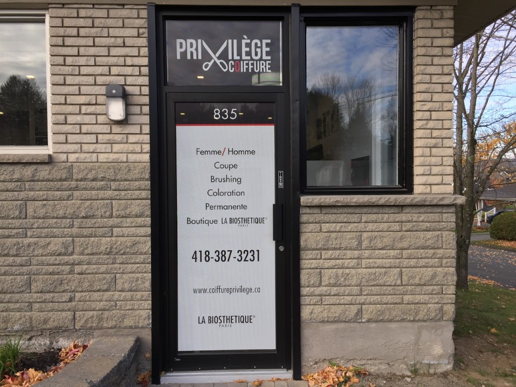 Coiffure Privilège | 835 Boulevard Vachon S, Sainte-Marie, QC G6E 2S4, Canada | Phone: (418) 387-3231