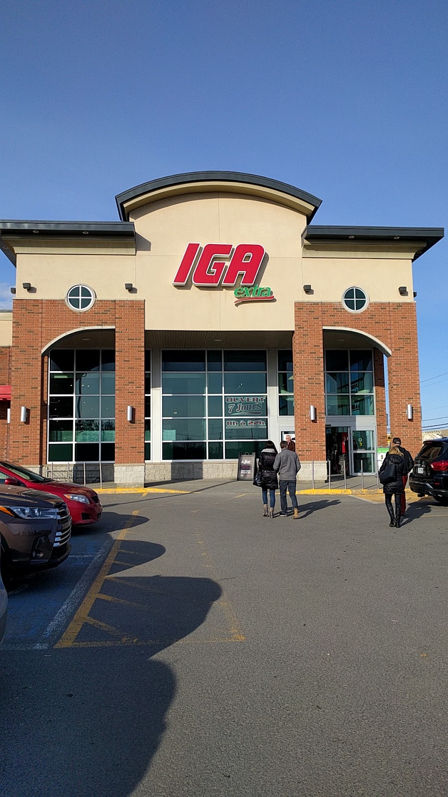 IGA extra La Coop. des Consom. de Charlesbourg | 1233 Boulevard Louis-XIV, Québec, QC G2L 1L9, Canada | Phone: (418) 628-2525