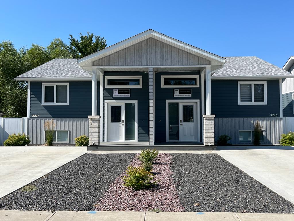 Taber Guest home | 5215 43 Ave, Taber, AB T1G 1B6, Canada | Phone: (403) 634-9342