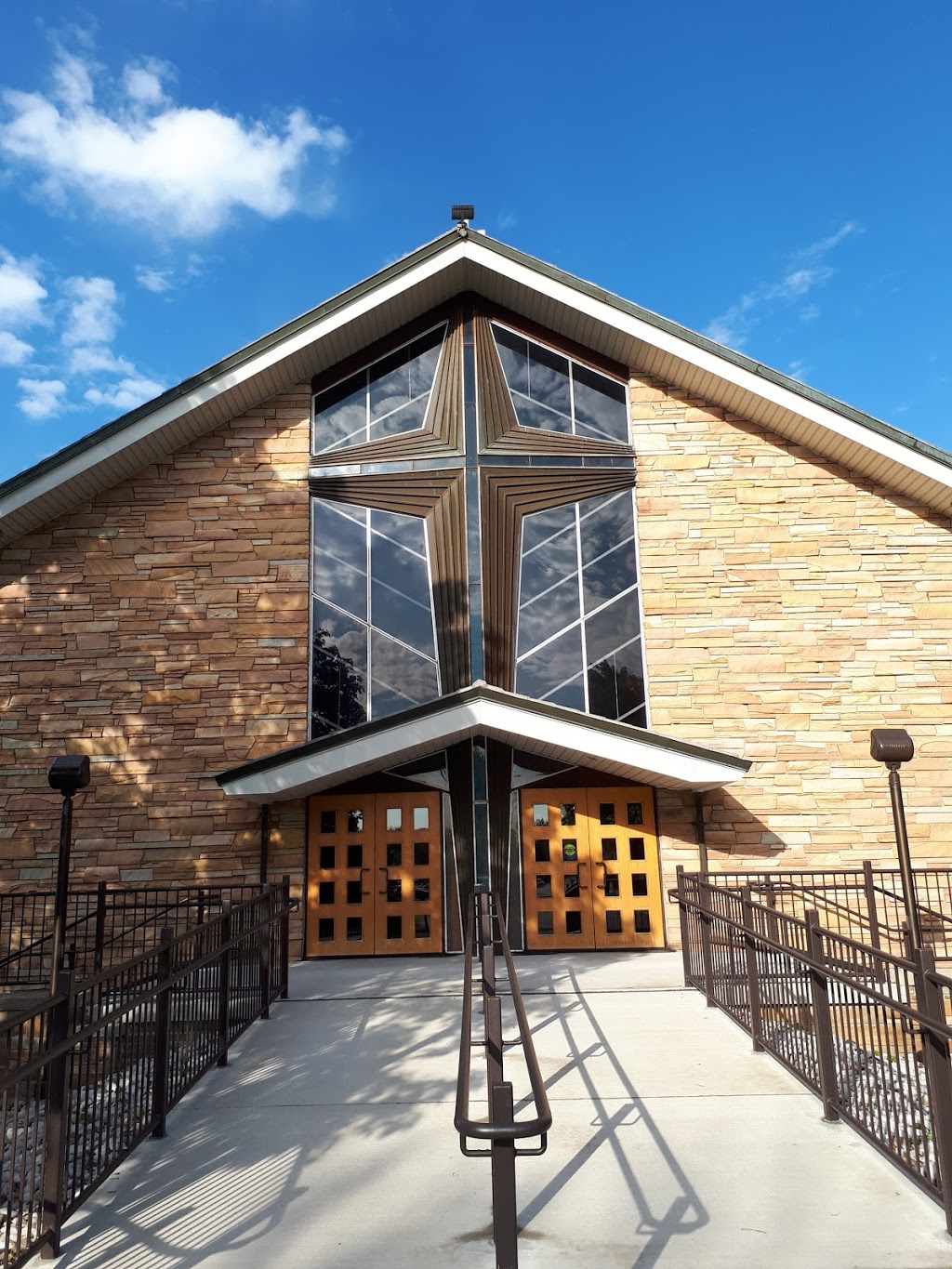 St. Pius X Parish | 9 Waverly St, Brantford, ON N3R 2K2, Canada | Phone: (519) 753-8439