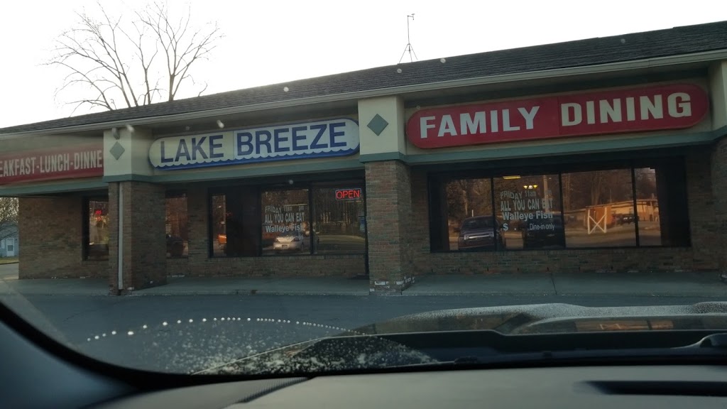 Lake Breeze Restaurant | 35450 Jefferson Ave, Harrison Charter Township, MI 48045, USA | Phone: (586) 791-1780