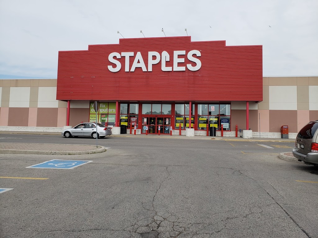 Staples Dundas | 1925 Dundas St, London, ON N5V 1P7, Canada | Phone: (519) 659-3428