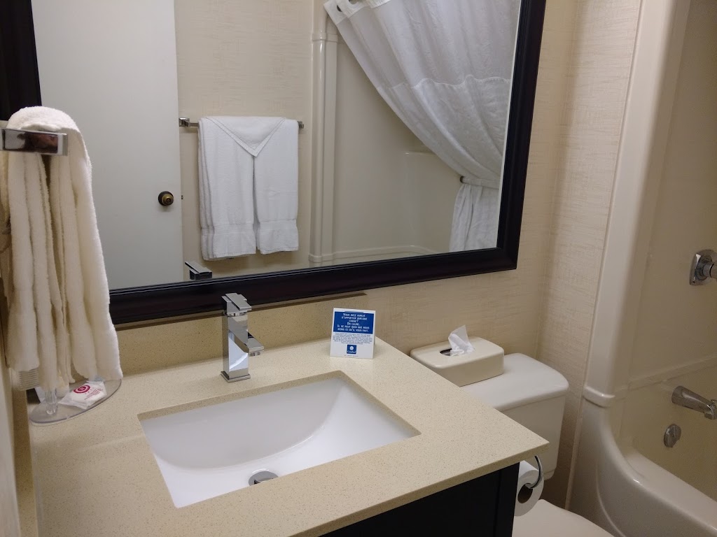 Comfort Inn | 6255 Rue Corbeil, Trois-Rivières, QC G8Z 4P9, Canada | Phone: (819) 371-3566