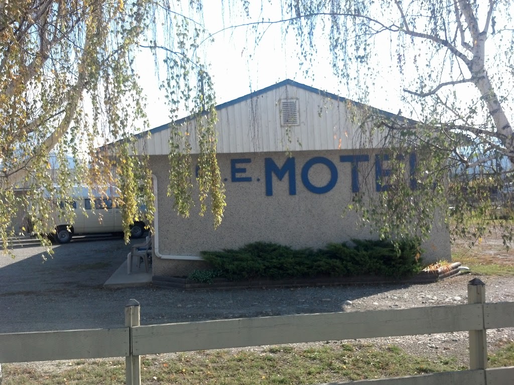 G.E. Motel | 58 Cobham Ave W, Cranbrook, BC V1C 4G4, Canada | Phone: (250) 426-3516