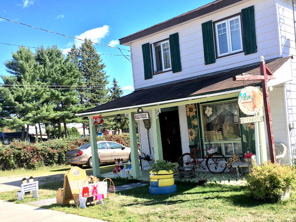 Bienvenue Chez Audrey LArtiste | 70 Rue Albert Ferland, Chénéville, QC J0V 1E0, Canada