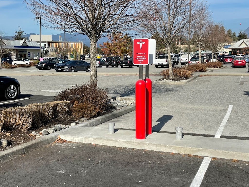 Tesla Supercharger | 5500 Sunshine Coast Hwy, Sechelt, BC V0N 3A0, Canada | Phone: (877) 798-3752