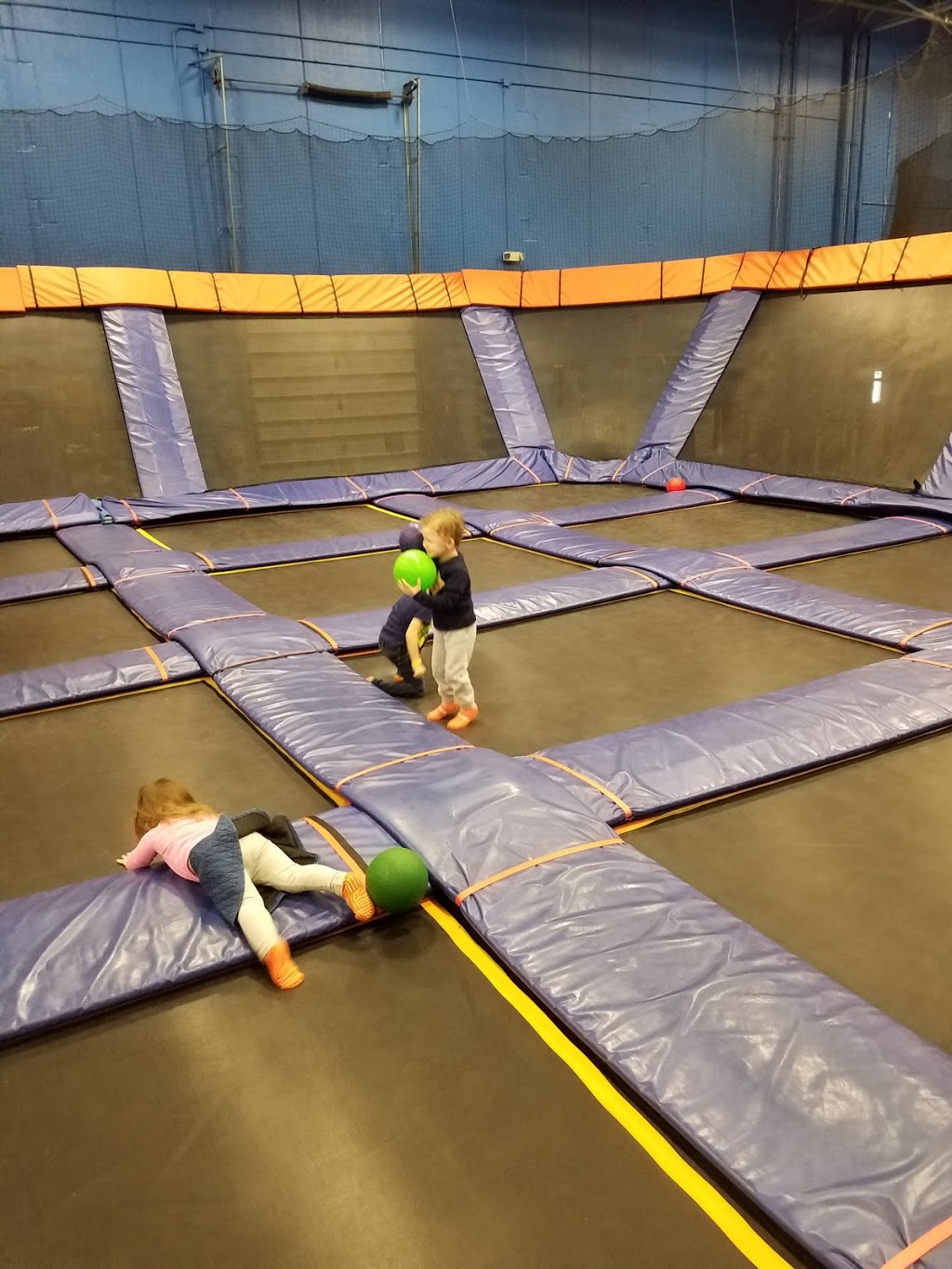 Sky Zone Trampoline Park | 425 Cayuga Rd, Cheektowaga, NY 14225, USA | Phone: (716) 206-3300