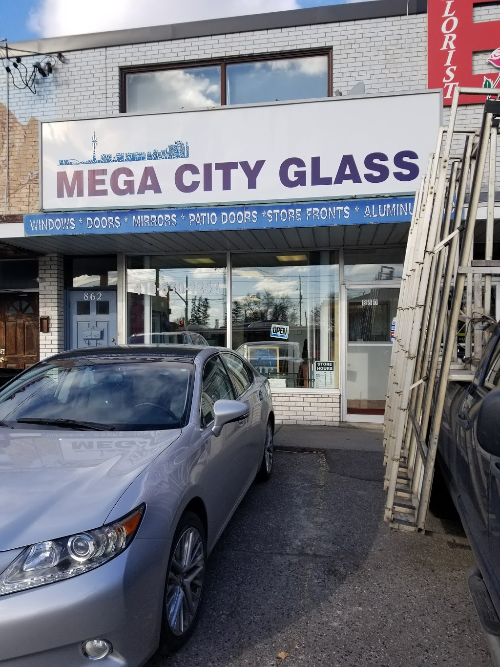 Mega City Glass | 860 Wilson Ave, North York, ON M3K 1E5, Canada | Phone: (416) 630-1252
