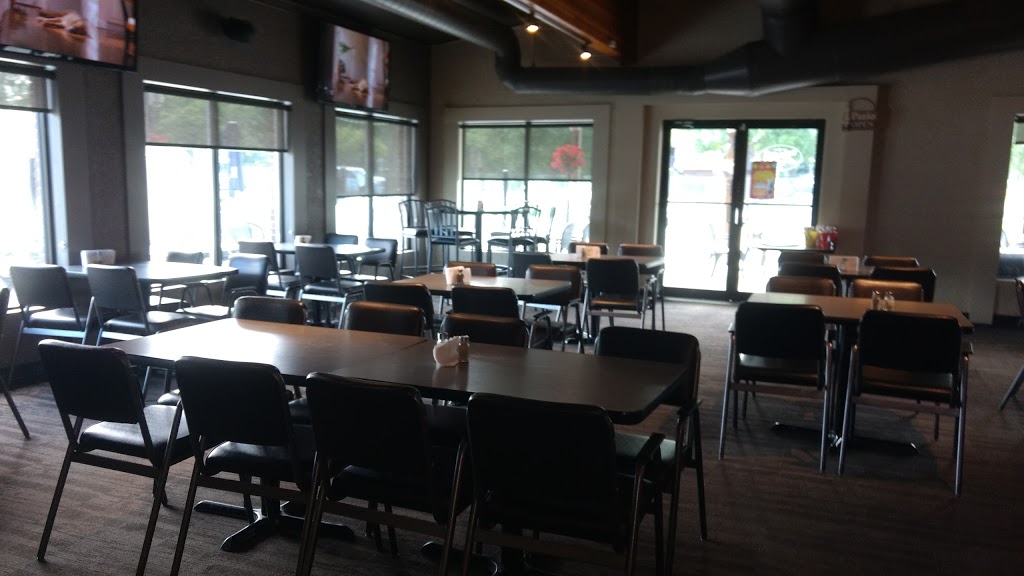 Rocks Bar & Grill | 780 Thornhill St, Morden, MB R6M 1W9, Canada | Phone: (204) 822-6272