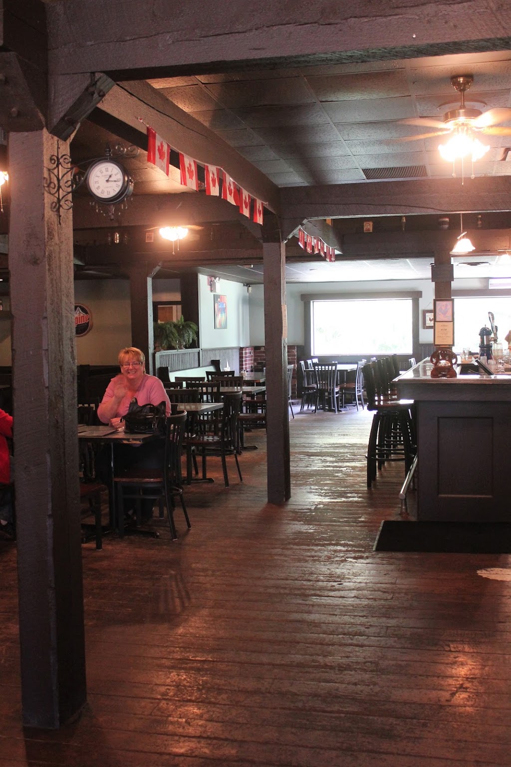 McGinnys Pub | 49 Winter St, Sussex, NB E4E 2W8, Canada | Phone: (506) 433-3939