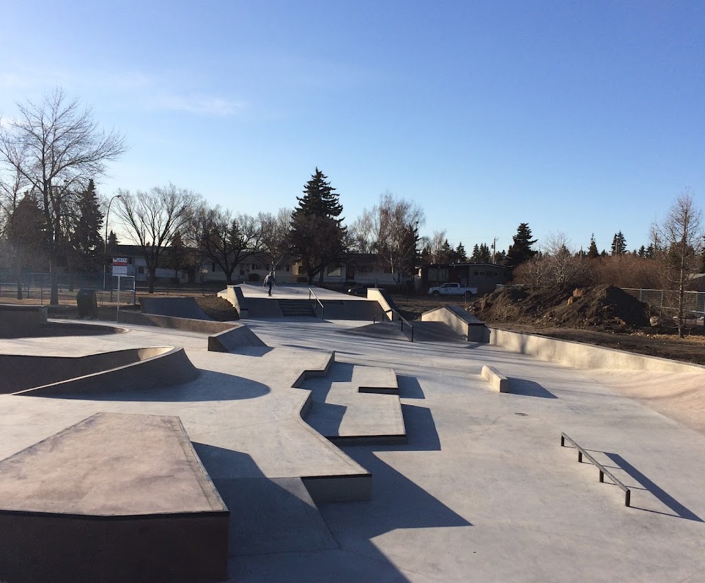 Huntington Hills Skatepark | Centre St N & 64 Ave NW, Calgary, AB T2K 4Y5, Canada | Phone: (403) 268-2489
