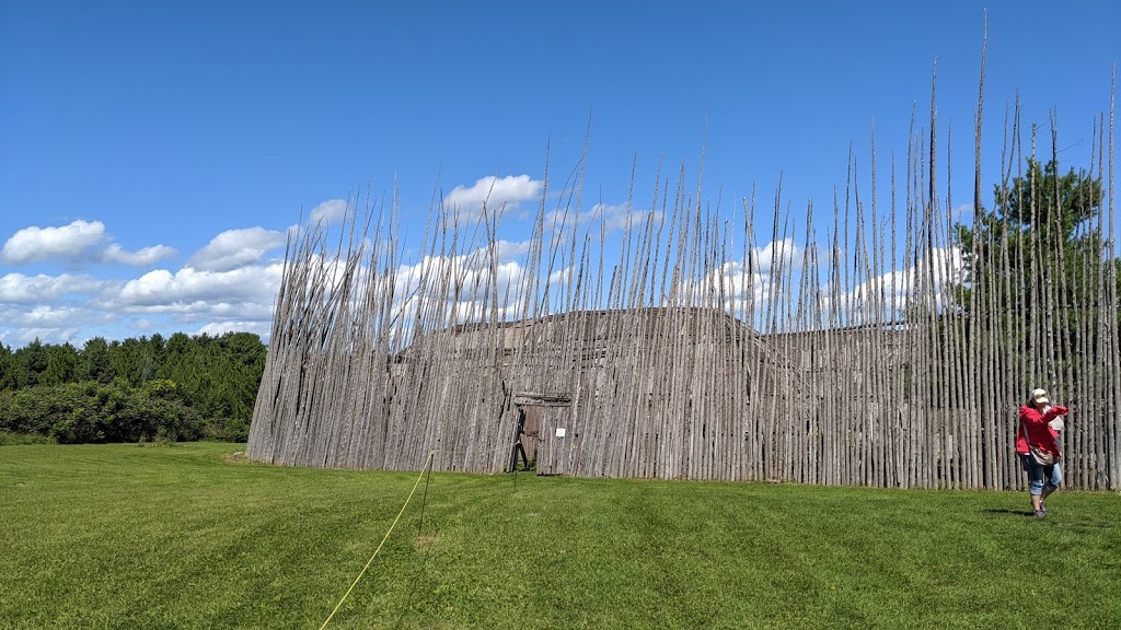 Centre dinterprétation du site archéologique Droulers-Tsiionhia | 1800 Chemin Leahy, Saint-Anicet, QC J0S 1M0, Canada | Phone: (450) 264-3030