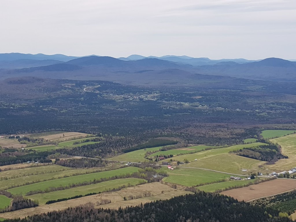 Ferme Terre et Vent | 139 Route du Parc, Notre-Dame-des-Bois, QC J0B 2E0, Canada | Phone: (819) 888-2715