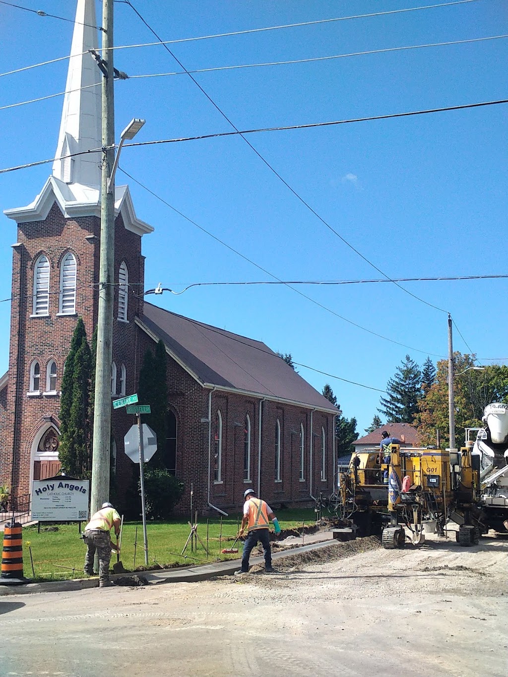 Holy Angels Roman Catholic Church | 40 Centre St, Brighton, ON K0K 1H0, Canada | Phone: (613) 397-3189