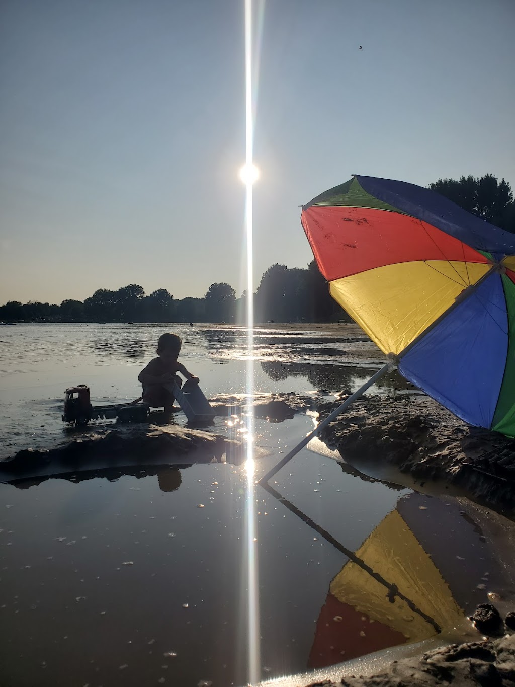 Plage Champlain - Location équipements nautiques | 29 Avenue de Venise O, Venise-en-Québec, QC J0J 2K0, Canada | Phone: (450) 244-5317