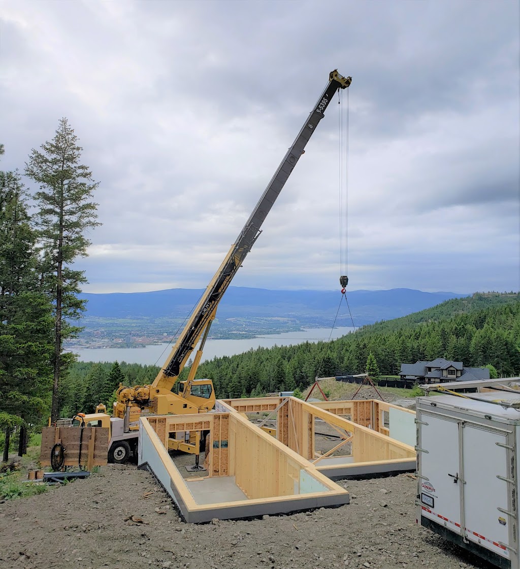 Alpha Crane | 2795 Pooley Ave, Merritt, BC V1K 1C2, Canada | Phone: (250) 869-5411