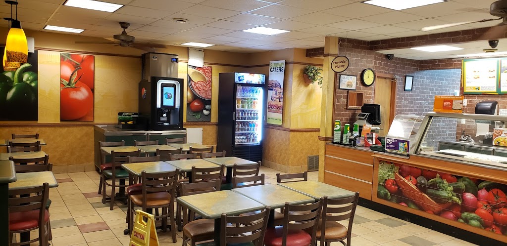 Subway | 700 McKenzie St, Outlook, SK S0L 2N0, Canada | Phone: (306) 867-8421