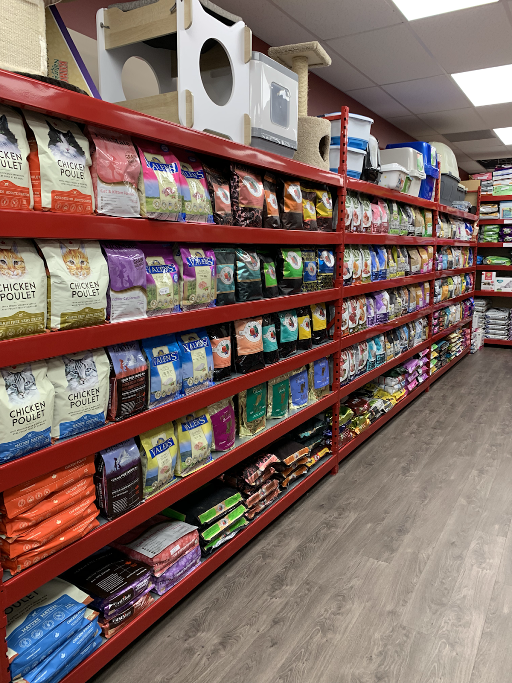 Global Pet Foods | 440-450 Columbia St W, Waterloo, ON N2T 2W1, Canada | Phone: (519) 725-4343