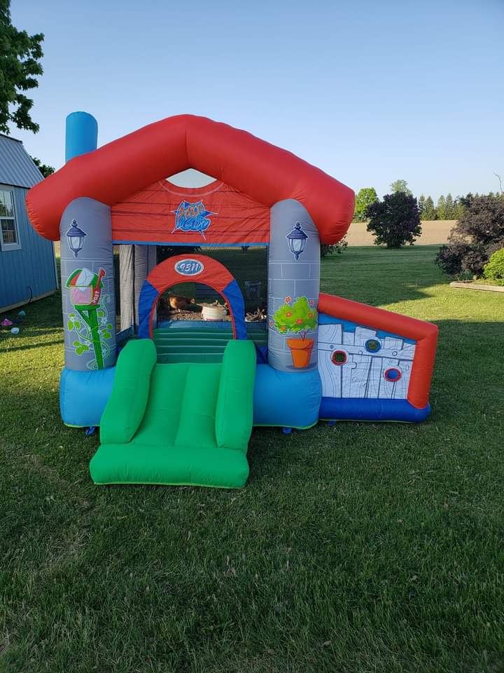 Bouncy castle rentals by OTDB | 35115 Fingal Line, Fingal, ON N0L 1K0, Canada | Phone: (519) 854-8161