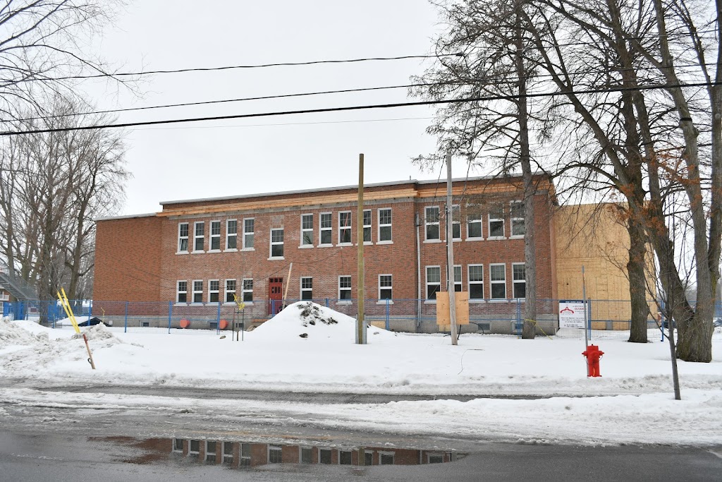 Centre déducation des adultes des Patriotes | 1430 Rue de Montarville, Saint-Bruno-de-Montarville, QC J3V 3T5, Canada | Phone: (450) 645-2365