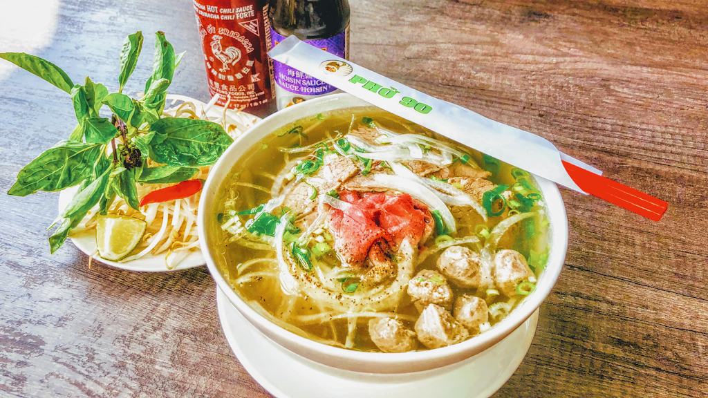 Pho 90 | 90 Weston Rd, Toronto, ON M6N 0A7, Canada | Phone: (416) 901-2790