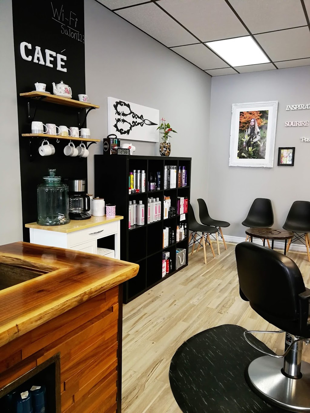 Studio B coiffure | 978c Boulevard de la Salette, Saint-Jérôme, QC J5L 2K1, Canada | Phone: (450) 569-4973