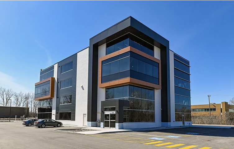 Tour Groupe Santé Optimum | 1500 R. Montgolfier, Laval, QC H7T 0A2, Canada | Phone: (450) 728-2002