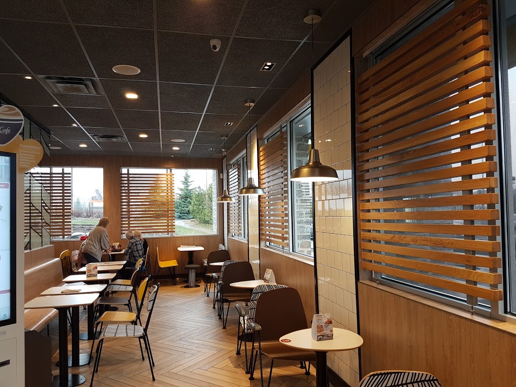 McDonalds | 2515 Ruelle Saint-Jacques, Boisbriand, QC J7H 0C2, Canada | Phone: (450) 420-5662