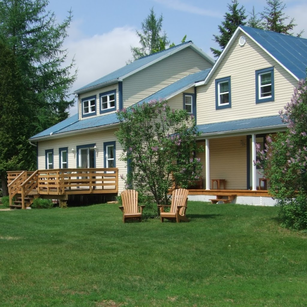 Gîte La Voisine | 391 Rang le Pétit Bellechasse N, Charette, QC G0X 1E0, Canada | Phone: (819) 221-3163