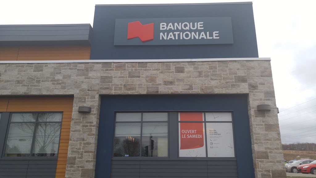 Banque Nationale | 1135 Boulevard Pie-XI N, Québec, QC G3K 2P8, Canada | Phone: (418) 847-7069