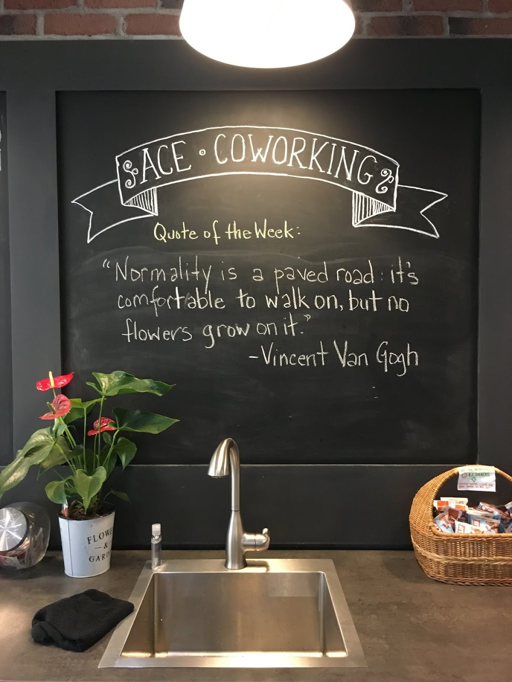 ACE Coworking | 295 Robinson St Suite 100, Oakville, ON L6J 1G7, Canada | Phone: (289) 801-8731